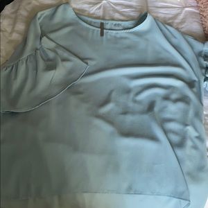 Short sleeves bell sleeves blouse
